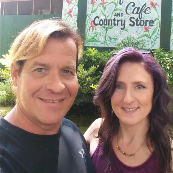 Meet your Posher, Kristie - Picture 1 of 3